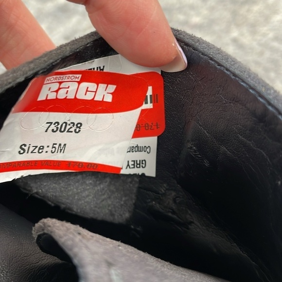 New Aerosoles Aware Arezzo Buckle Ankle Boots Booties Grey Gray Moto Sz 5 - Picture 14 of 16